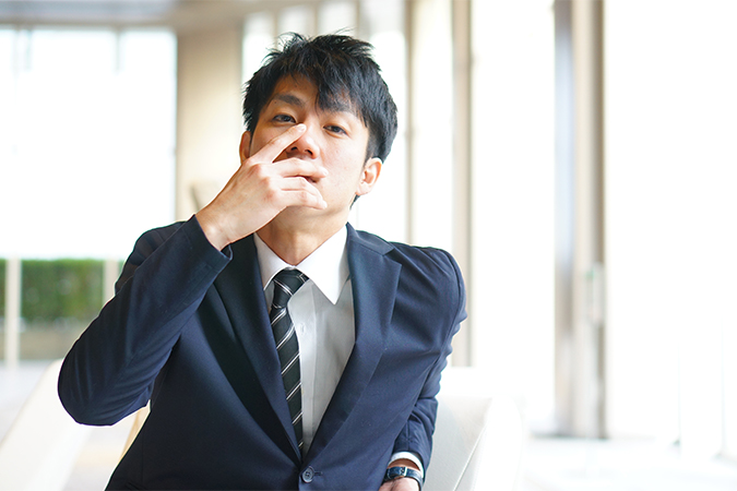 横柄の意味 類語 言い換え オールガイド